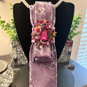 Lavender Paisley tie with Multicolor Jeweled brooch